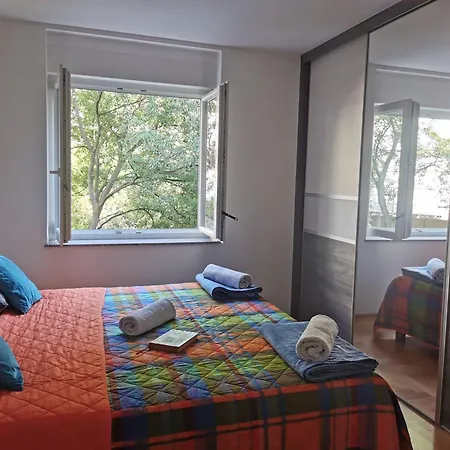 Nola Apartment *